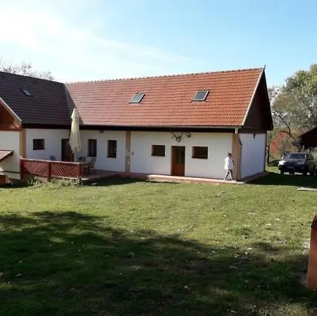 Шале Forgacova Horaren