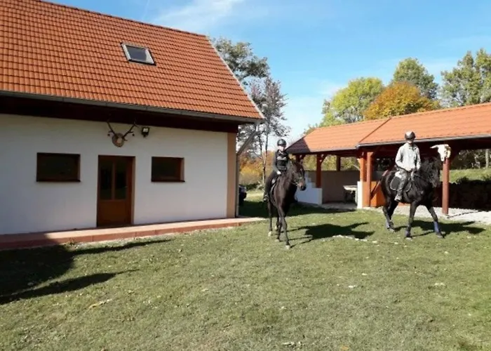 Chalet Forgacova Horaren *